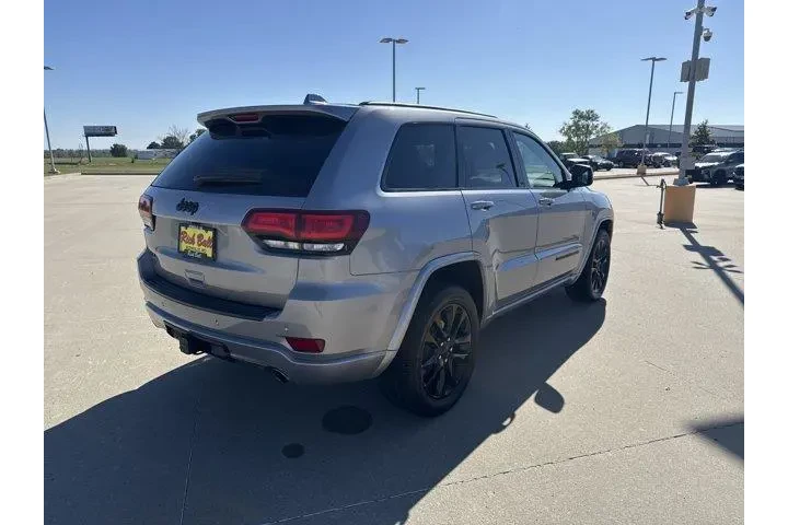 $27997 : Jeep Grand Cherokee 2021 4x4 image 6