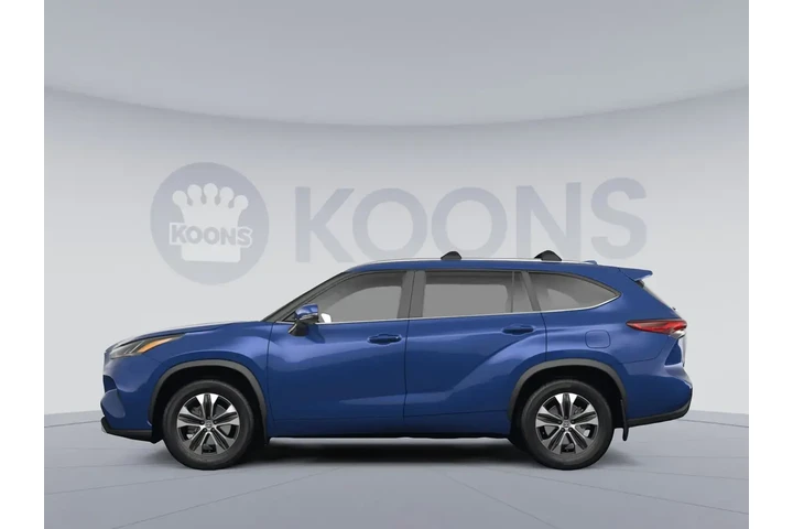 $33250 : Toyota Highlander 2022 AWD X image 2