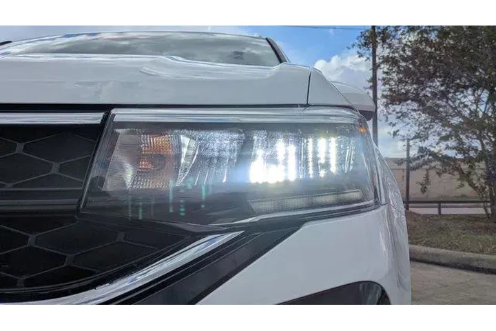 $21295 : Volkswagen Taos 2024 SE 4dr image 9