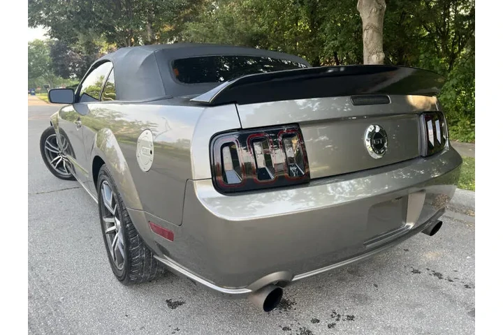 $12995 : 2005 Mustang GT Deluxe image 5