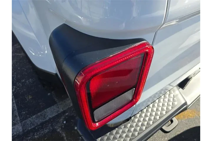 $38990 : Jeep Gladiator 2025 4x4 High image 5