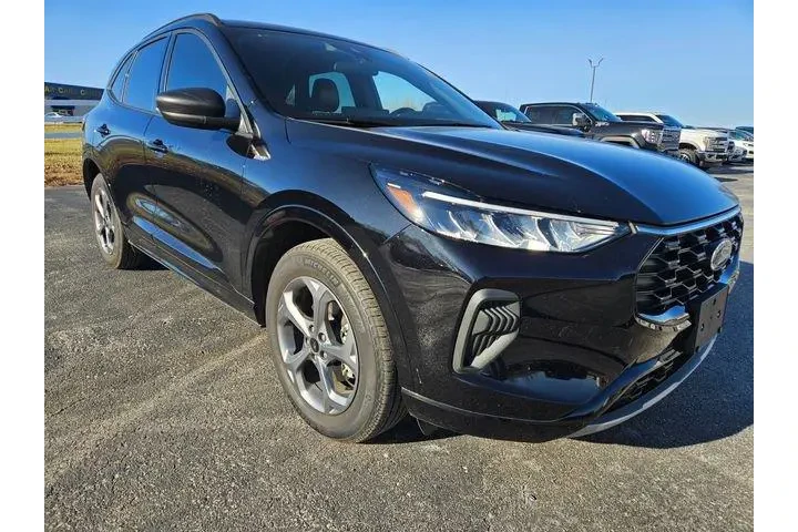 $25000 : Ford Escape 2024 AWD ST-Line image 2