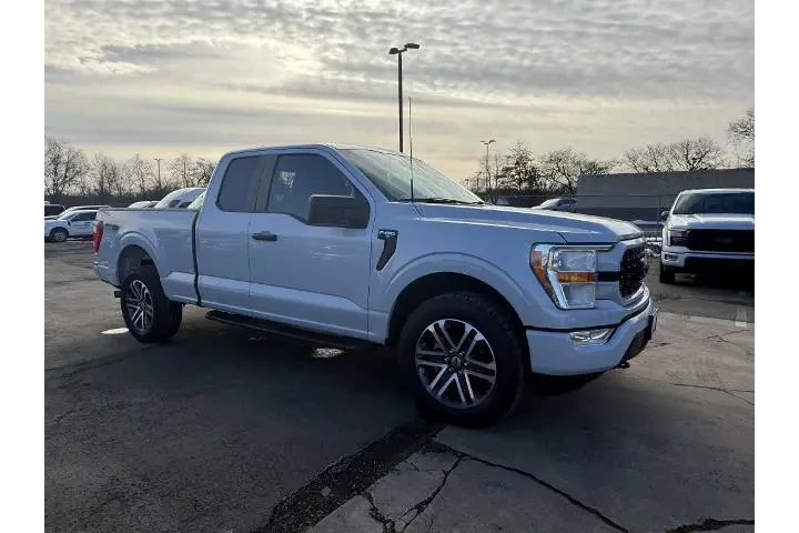 $38988 : Ford F-150 2022 4x4 XL 4dr S image 8