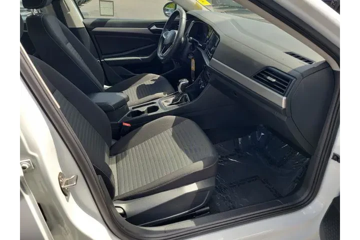 $24975 : Volkswagen Jetta 2024 S 4dr image 2
