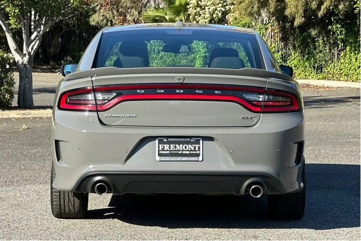 $27487 : Dodge Charger 2023 GT 4dr Se image 4