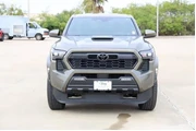 $38314 : Toyota Tacoma 2024 4x4 TRD S thumbnail