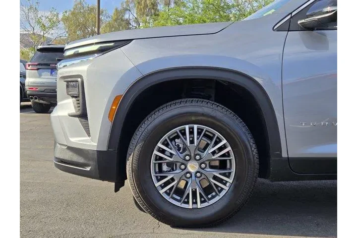 $35991 : Chevrolet Traverse 2024 LS 4 image 9