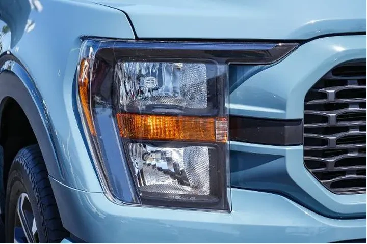 $39499 : Ford F-150 2023 4x4 Lariat 4 image 4