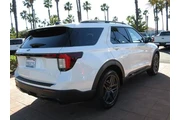 $39999 : Ford Explorer 2025 ST-Line 4 thumbnail