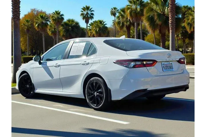 $23500 : Toyota Camry 2024 LE 4dr Sed image 7