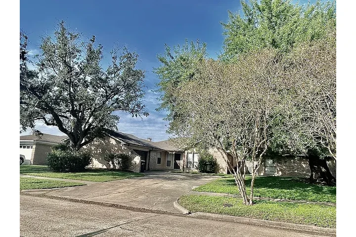 $1995 : 17822 Wild Willow Ln Houston t image 9