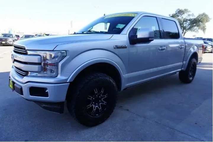 $33988 : Ford F-150 2019 4x2 Lariat 4 image 3