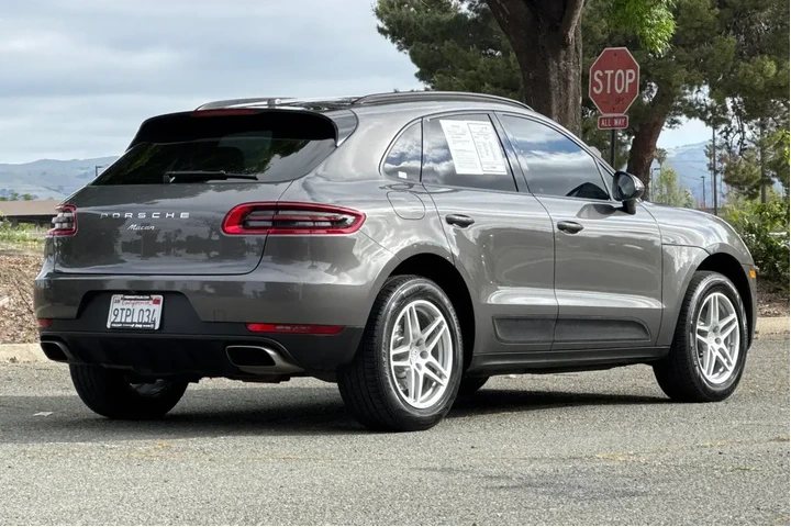 $20997 : Porsche Macan 2018 AWD 4dr S image 3