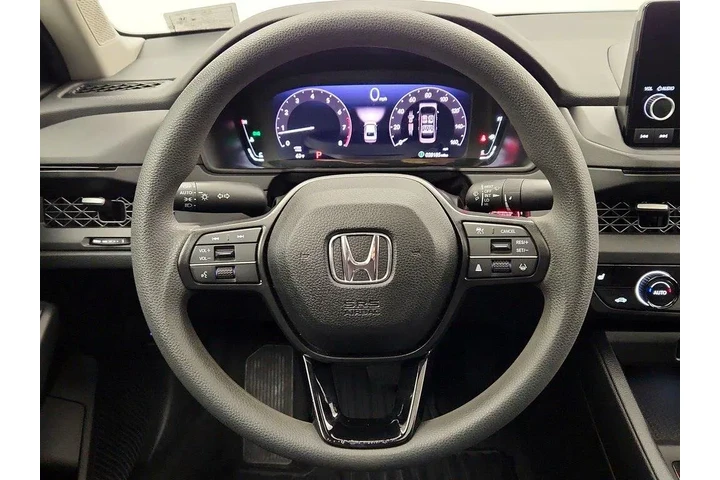 $25998 : Honda Accord 2024 EX 4dr Sed image 10