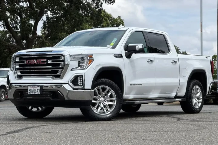 $36997 : GMC Sierra 1500 2020 4x4 SLT image 1