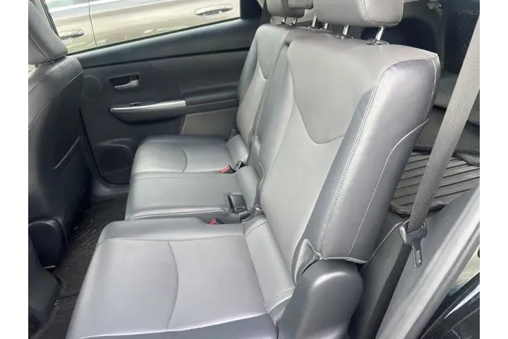 $10424 : Toyota Prius v 2012 Two 4dr image 10