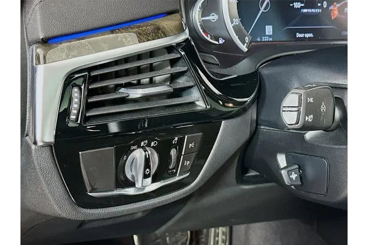 $31995 : BMW 5 Series 2018 AWD M550i image 10