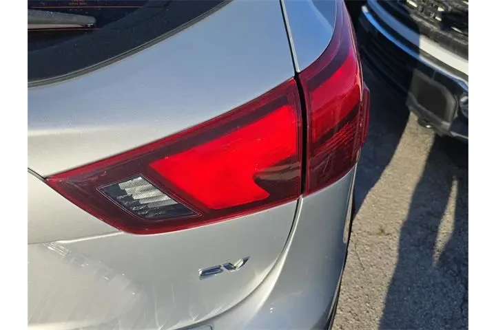 $13590 : Nissan Rogue Sport 2018 S 4d image 5