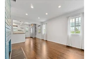 $1050 : freshly updated 3 bath home thumbnail