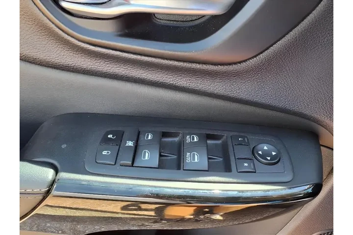 $24900 : Jeep Cherokee 2023 4x4 Altit image 10