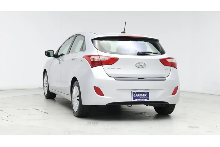 $14998 : Hyundai ELANTRA GT 2017 4dr image 6