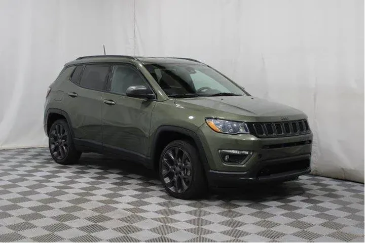 $19915 : Jeep Compass 2021 80th Anniv image 1