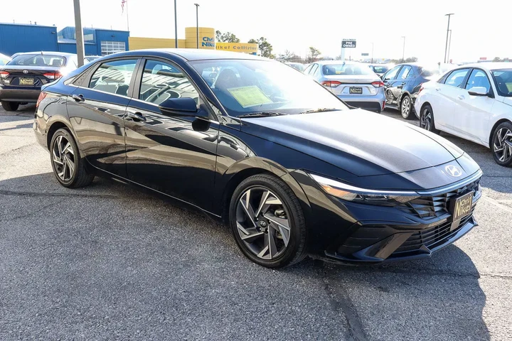 $20288 : 2025 Elantra SEL Convenience image 3