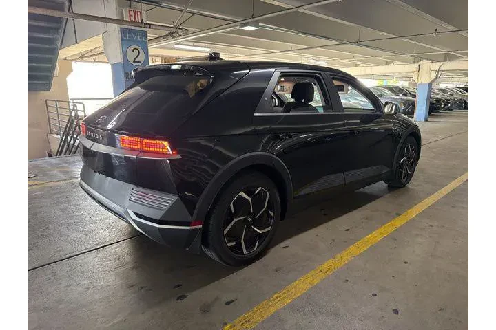 $19998 : Hyundai IONIQ 5 2022 SE 4dr image 3