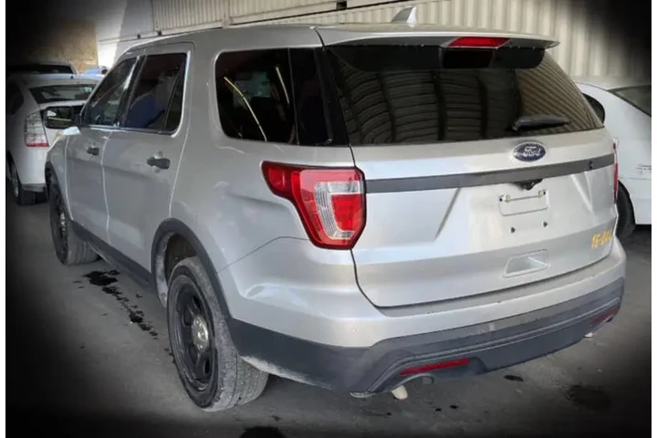 $13750 : 2016 Explorer Police Intercep image 4