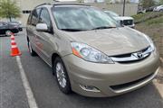 $9999 : PRE-OWNED 2008 TOYOTA SIENNA thumbnail