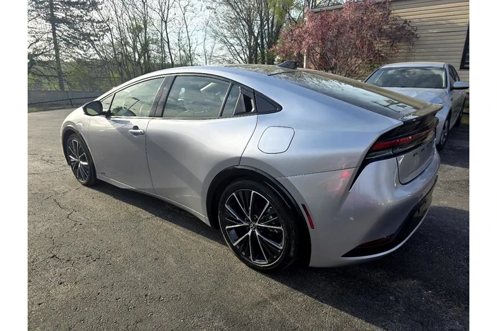 $28000 : 2024 Prius LE AWD image 4
