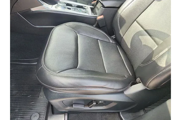 $39839 : Ford Explorer 2024 AWD Limit image 10