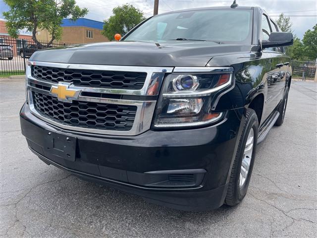 $21654 : 2017 Suburban LT, 8 PASSENGER image 3