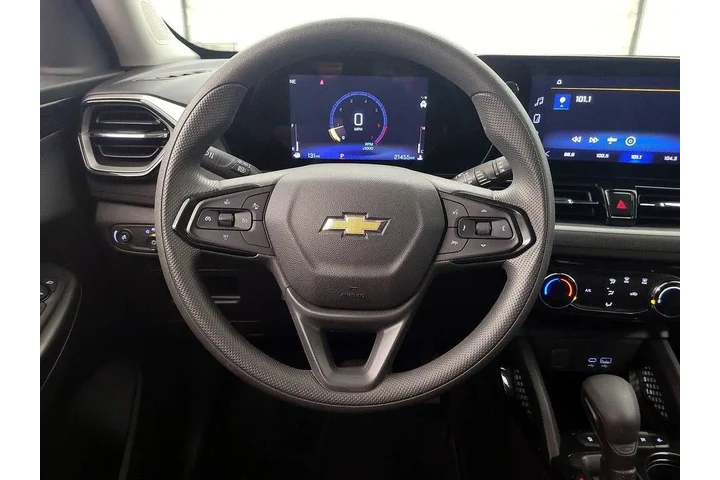 $21998 : Chevrolet Trailblazer 2025 L image 10