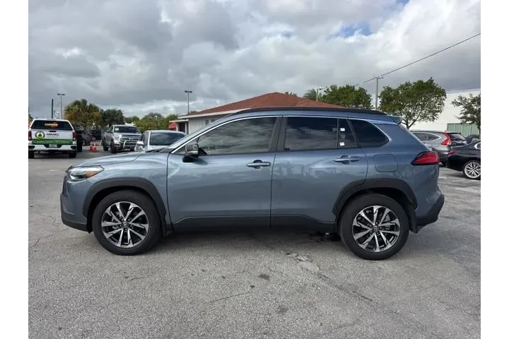 $27988 : Toyota Corolla Cross 2025 XL image 6