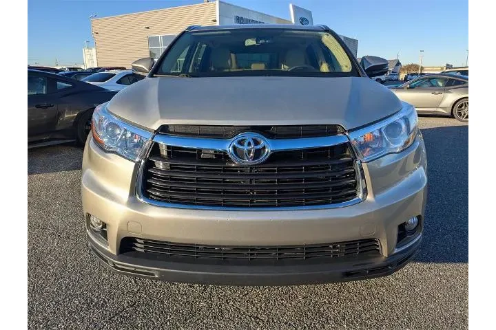 $22403 : Toyota Highlander 2015 XLE 4 image 7