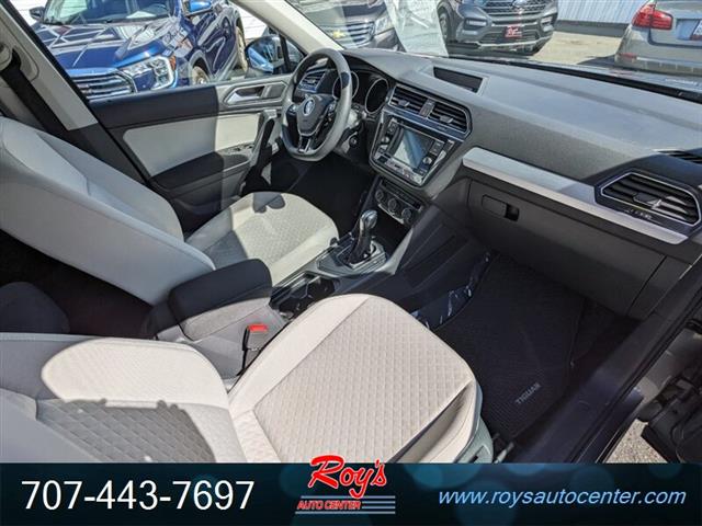 $20995 : 2021 Tiguan S SUV image 9