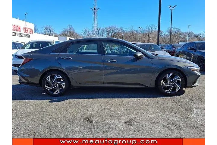 $19899 : Hyundai ELANTRA 2024 Limited image 6