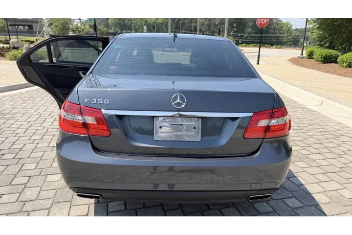 $4500 : 2010 Mercedes-Benz E-Class E image 10