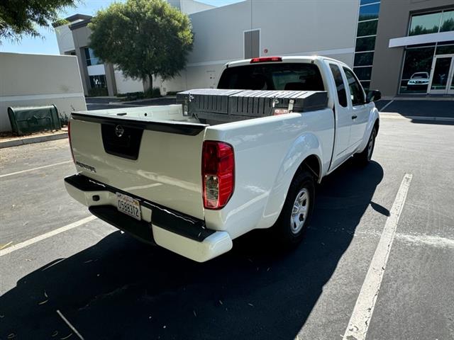 2019 Frontier 2WD King Cab I4 image 7