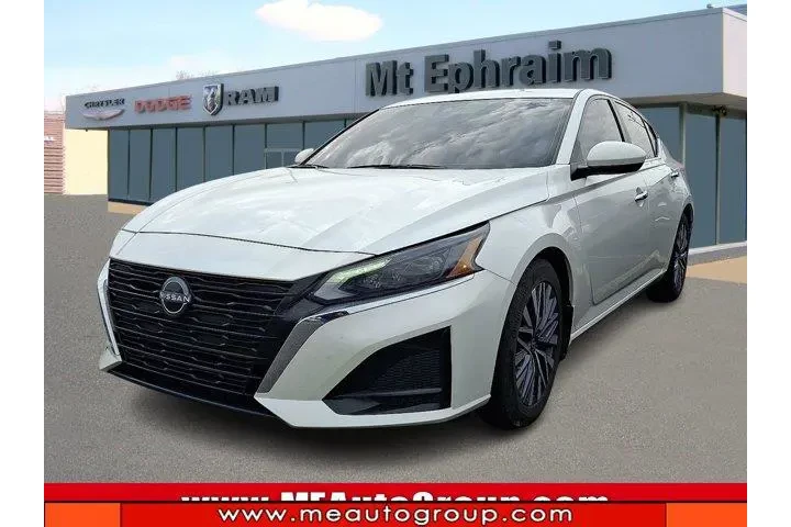 $19769 : Nissan Altima 2024 2.5 SV 4d image 1