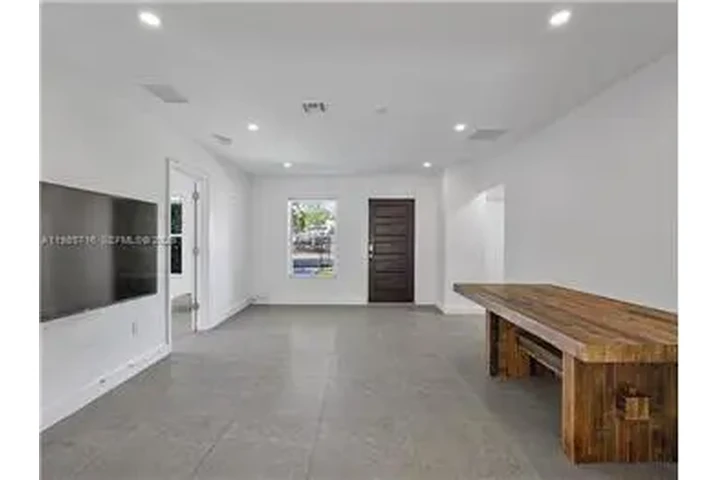 $5450 : Rental property with 4 bedro image 9