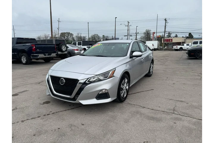 $7980 : 2020 Altima 2.5 S Sedan image 6