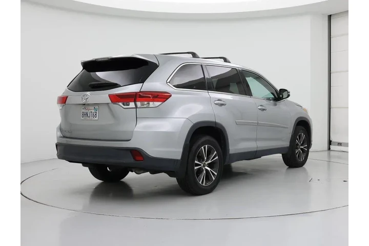 $24998 : Toyota Highlander 2019 LE 4d image 8