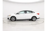 $9998 : Ford Focus 2017 SE 4dr Sedan thumbnail