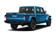 $32587 : 2022 Gladiator Overland 4x4 thumbnail