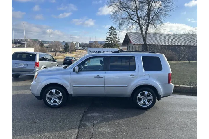 $9990 : 2012 Pilot EX-L image 3