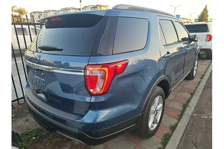 $18984 : Ford Explorer 2019 XLT 4dr S image 2