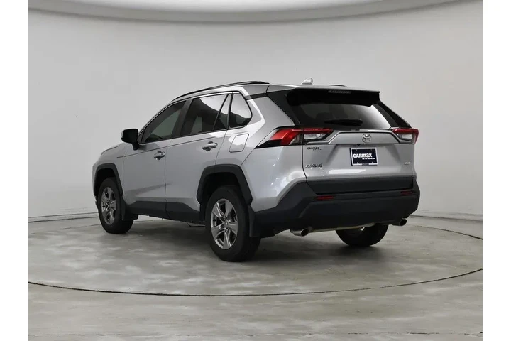 $25998 : Toyota RAV4 2022 XLE 4dr SUV image 2