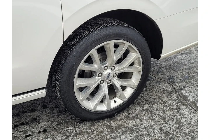 $26899 : Ford Expedition MAX 2018 4x4 image 10